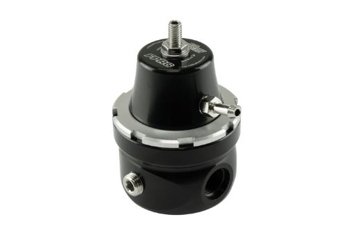 Kuva: Turbosmart FPR6 EFI-polttoaineen paineensäädin 2x AN6 / 1x AN6 musta/hopea