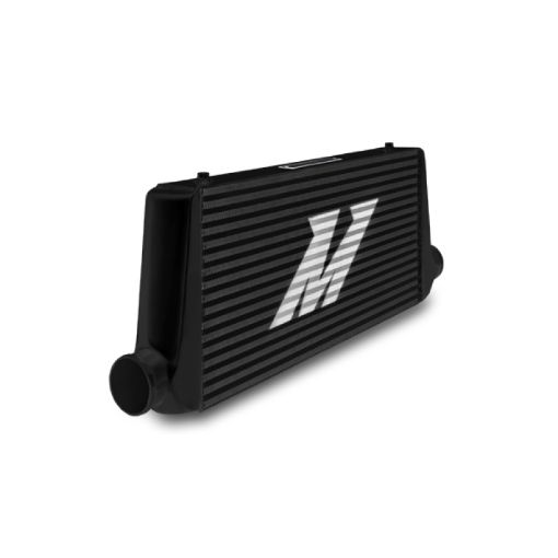 Kuva: Mishimoto Universal Black R Line Intercooler Overall Size: 31x12x4 Core Size: 24x12x4 Inlet / Outlet