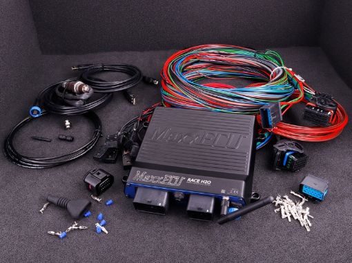 Kuva: MaxxECU RACE H2O PREMIUM (ECU, harnesses, accessories, LSU 4.9)