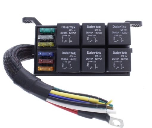 Kuva: Releboksi – 6 sulaketta – 6x40 AMP releet