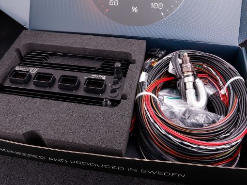Kuva: MaxxECU GEN2 RACE, with LSU 5.2, flying lead install kit